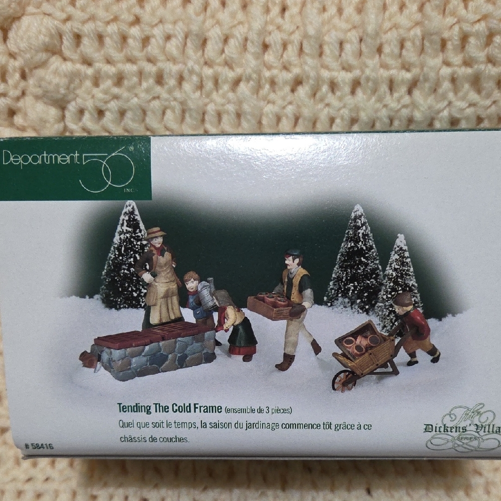 Department 56 Tending The Cold Frame Holiday Figurine Set